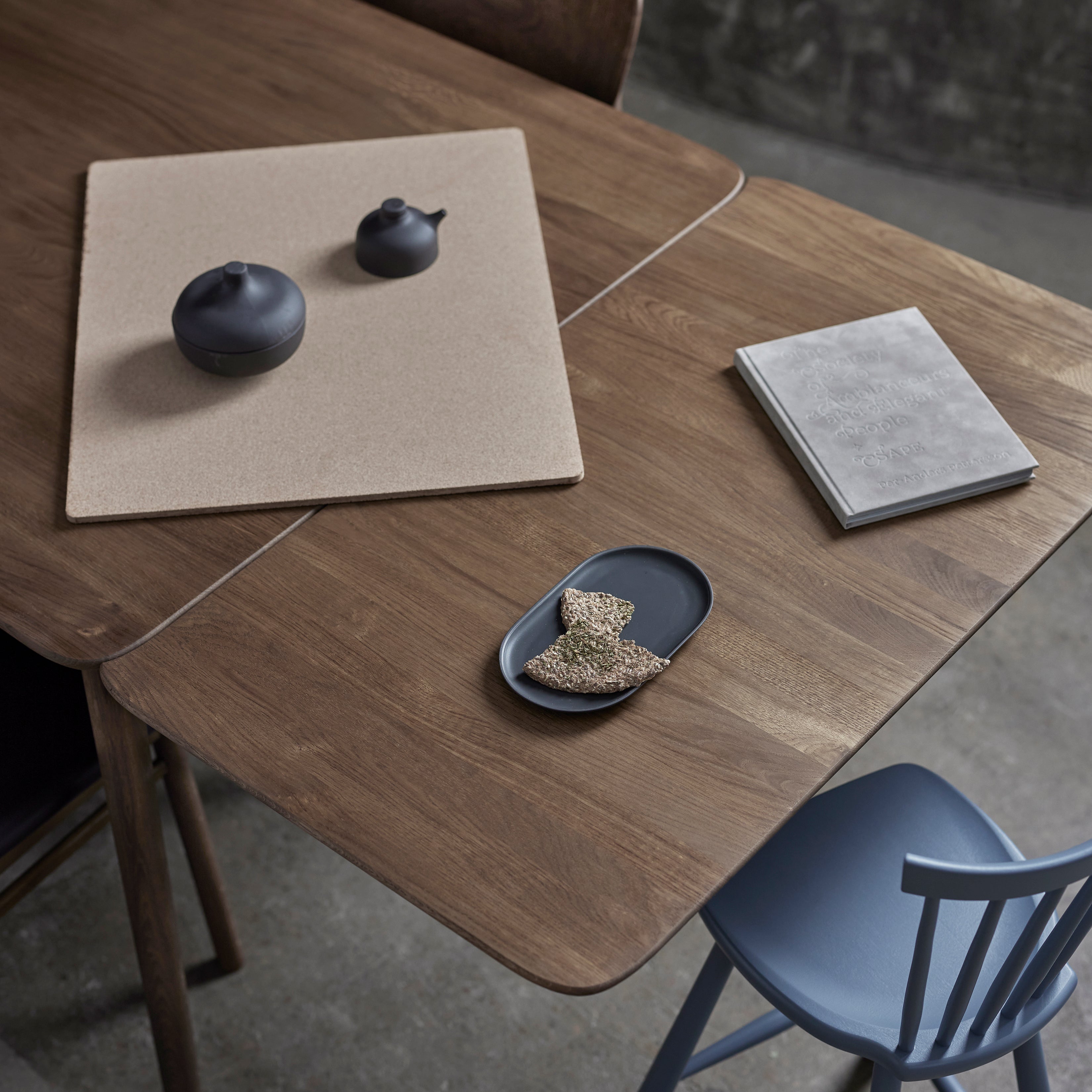 Stolab© Prima Vista Table Smoked Oak 0402.jpg