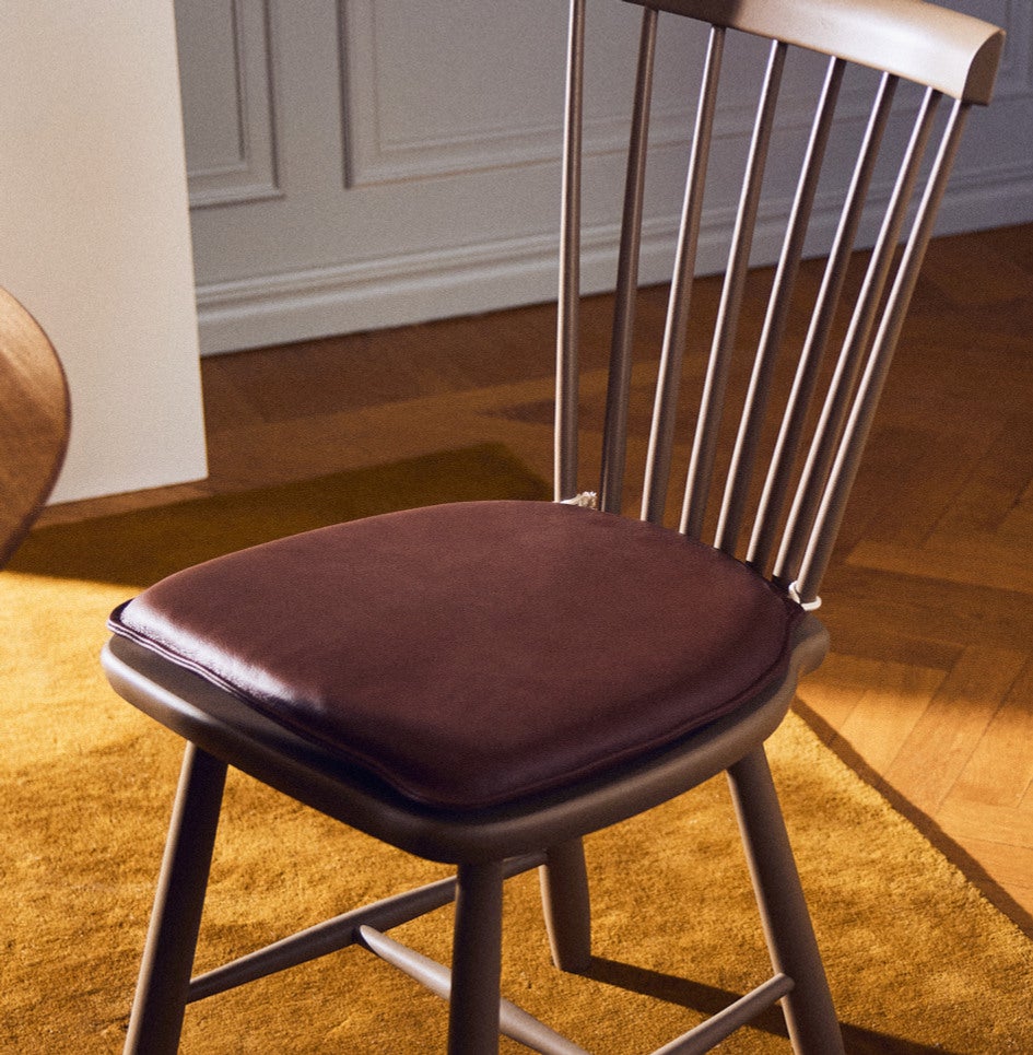 Stolab© Lilla Åland Birch Toffee Coffee 48 Lilla Åland Cushion Elmosoft 93129 (4).jpg