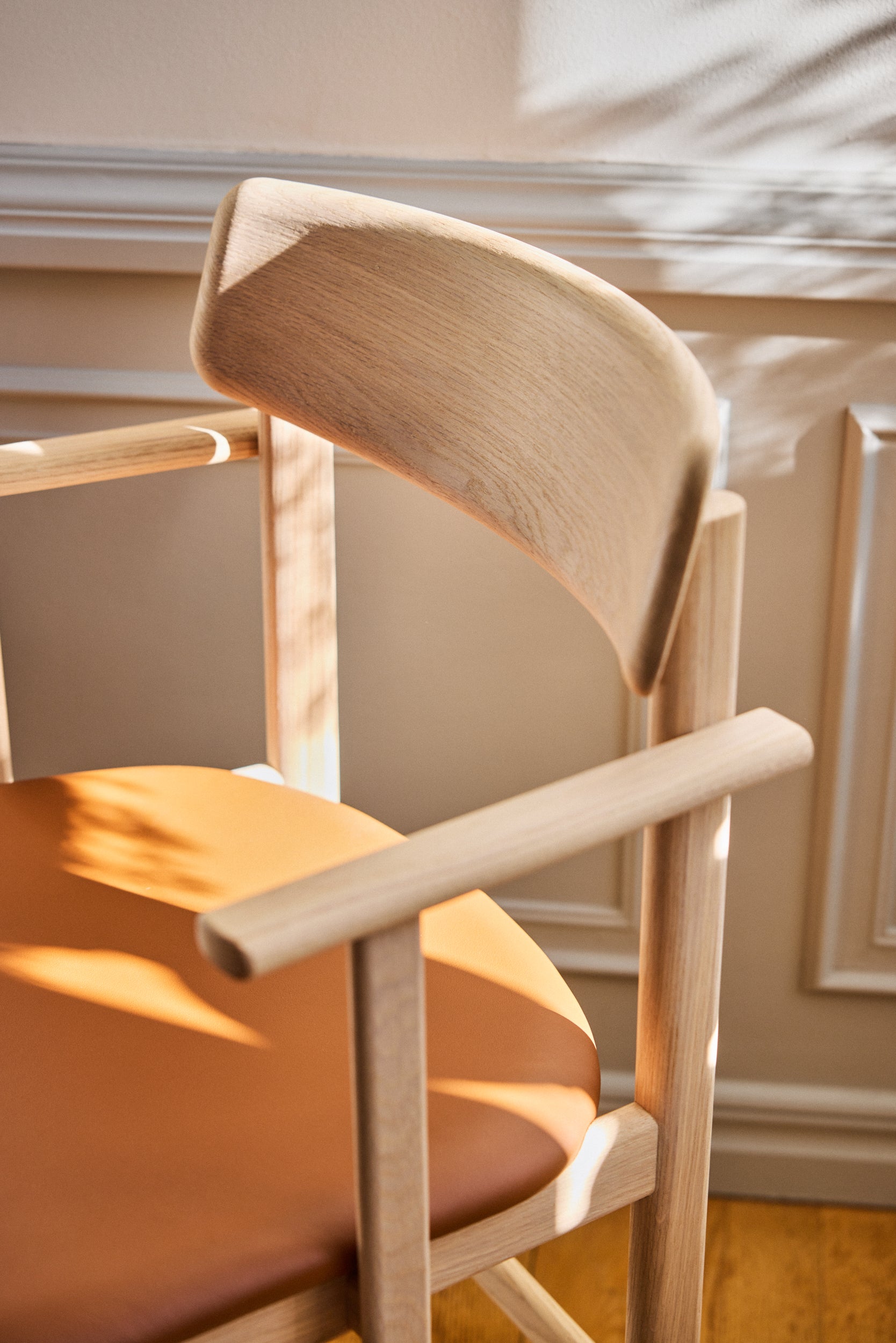 Stolab© Pal Armchair Oak White Oil seat Elmosoft 33004 2.jpg