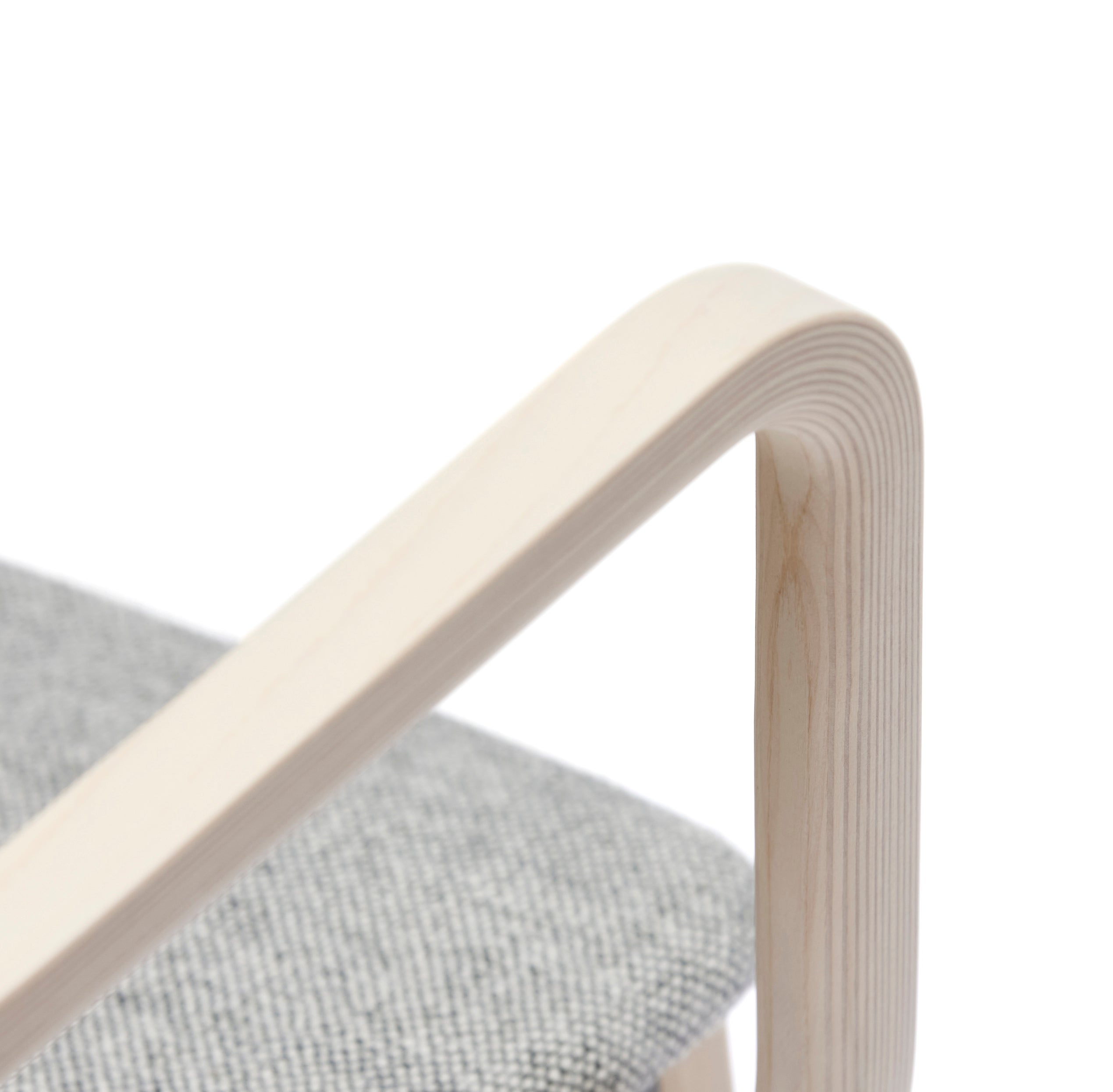 Stolab© Hundranian karmstol klädd sits 0301 beskuren 2.jpg