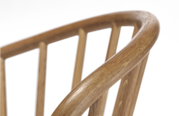 Stolab© Miss Holly stol 0301 beskuren.jpg