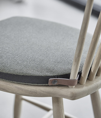 Stolab© Lilla Åland chair & Lilla Åland seat cushion 2023-081096 (6).jpg