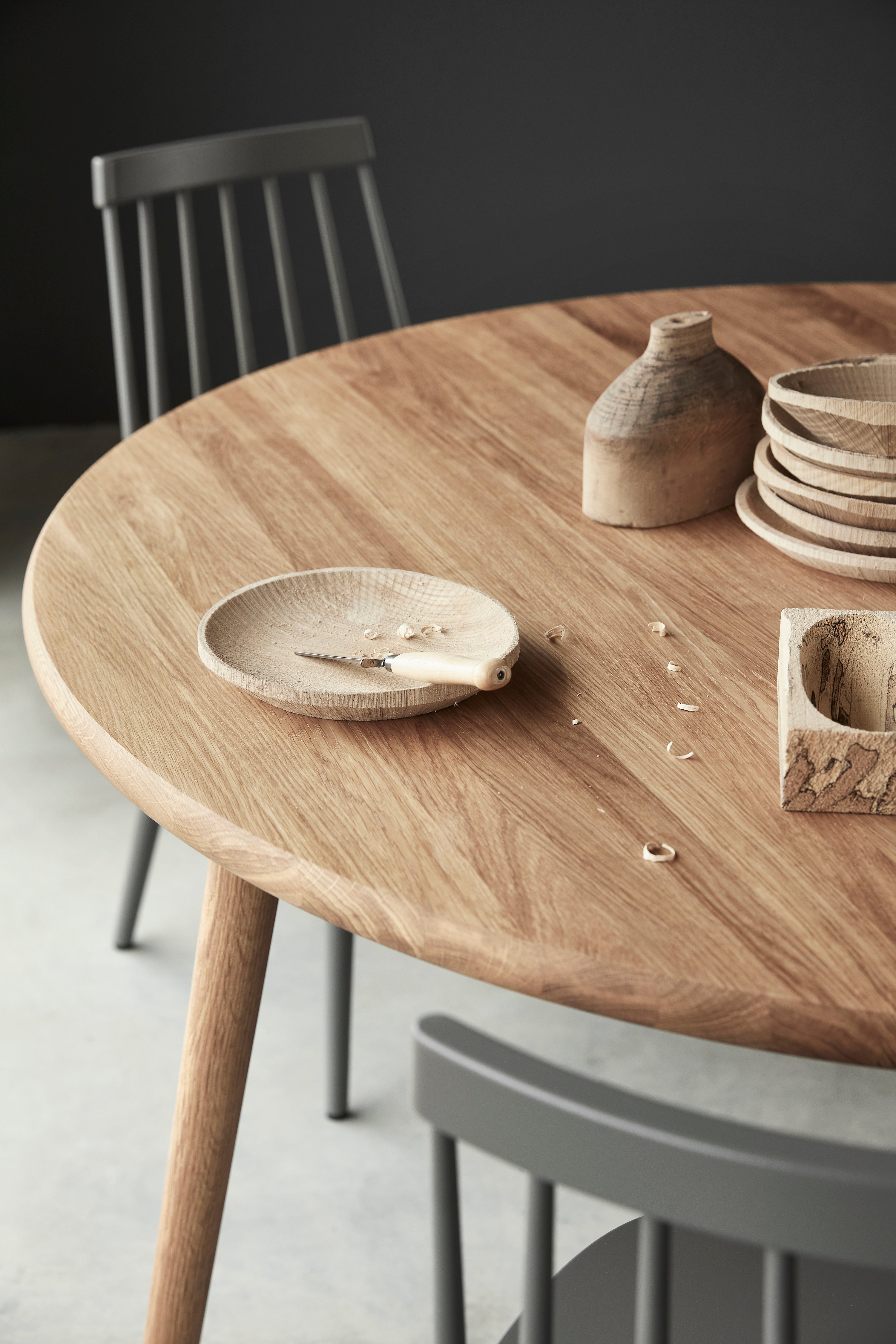 Stolab© Miss Tailor bord dia 130 ek 0401.jpg