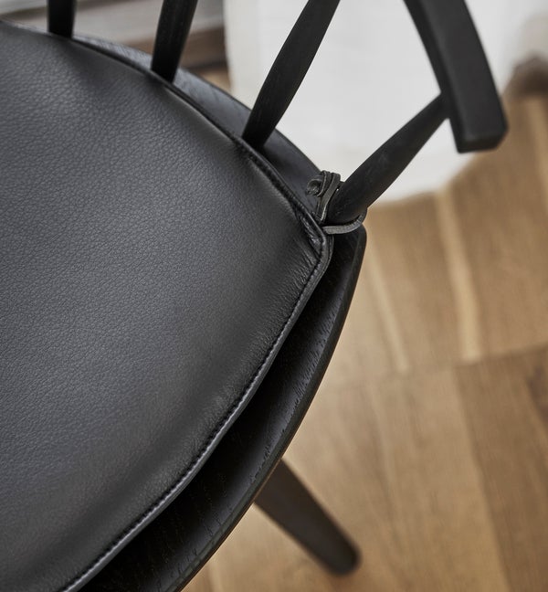 Stolab© Arka lounge chair, Arka cushion 0304.jpg
