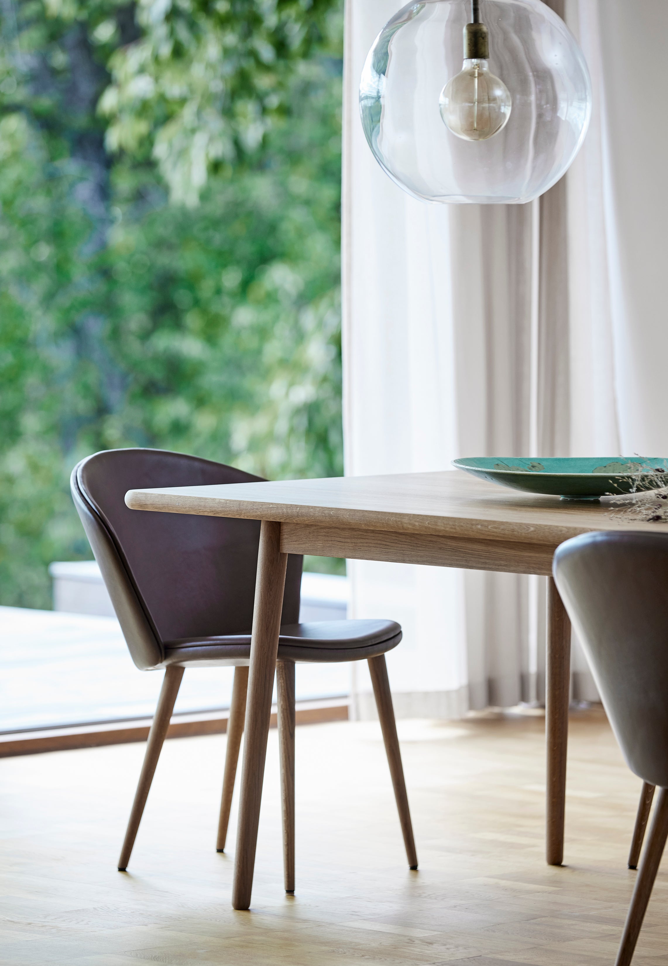 Stolab© Miss Holly upholstered chair and Miss Holly table 0410.jpg