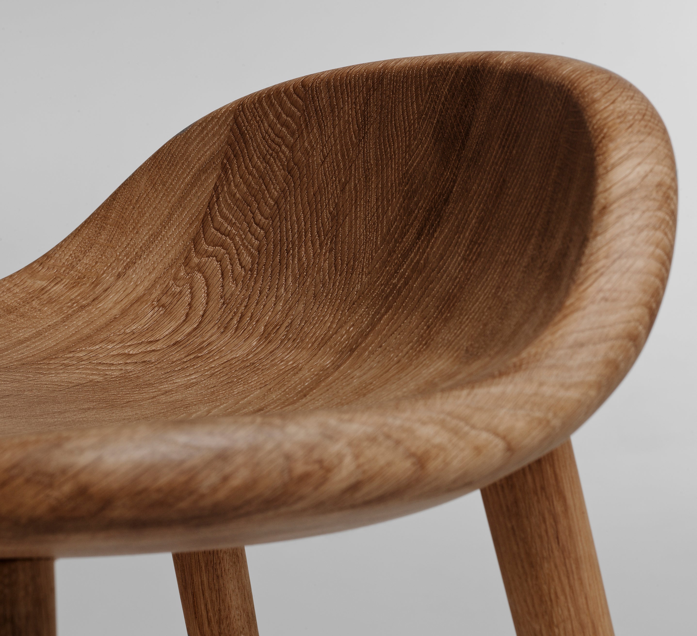 Stolab© Miss Holly barstol 0301 beskuren.jpg