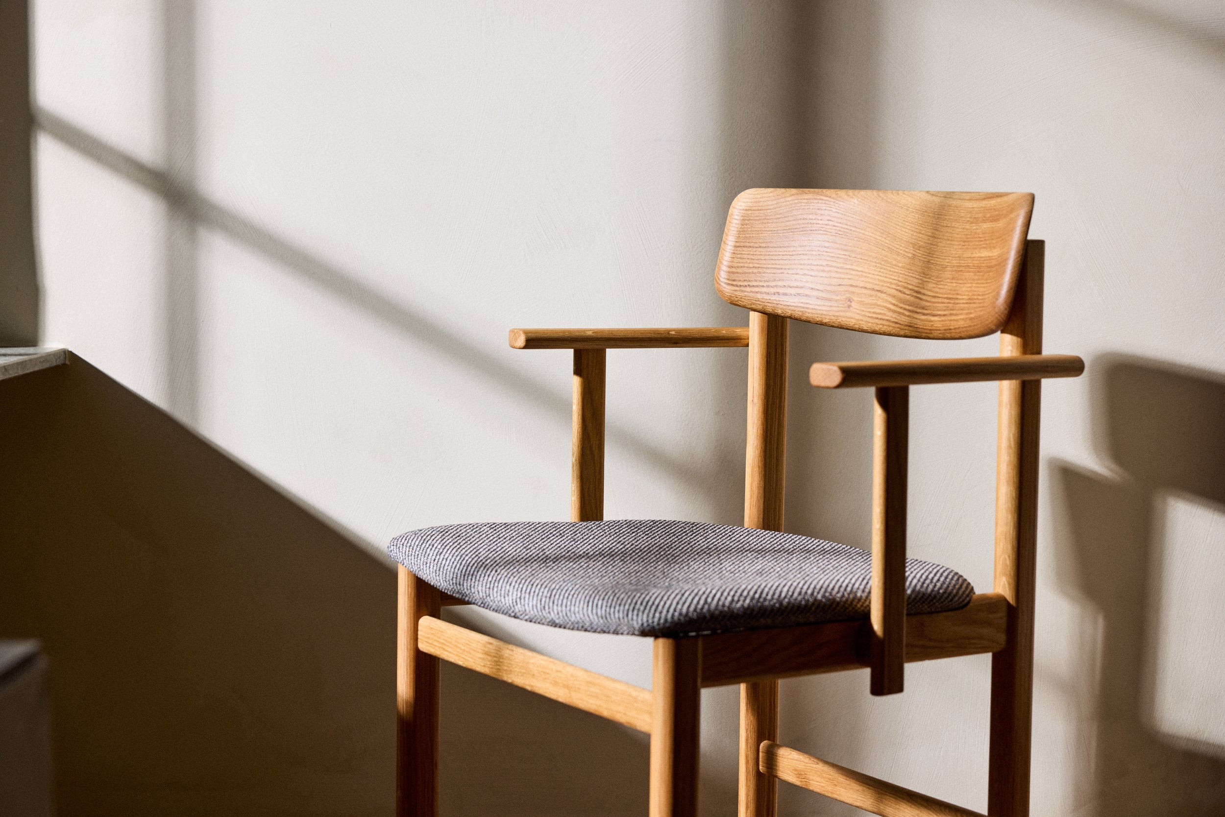 Stolab© Pal Armchair Oak Natural Oil seat Atto Tornado V3576:02.jpg